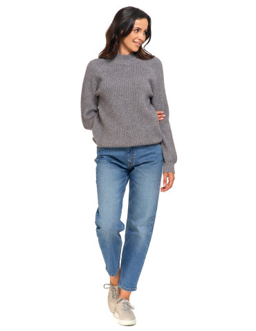 Swetry - Sweter damski z miękkiej dzianiny o luźnym kroju SZARY - produkt 5